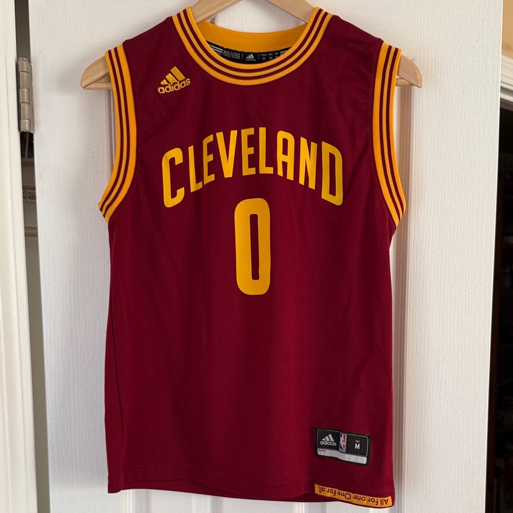 Adidas Kevin Love Cleveland Cavaliers Bball Jersey - Burgundy and Gold size M